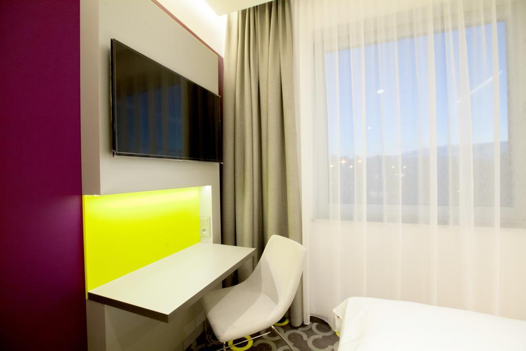 Qubus Hotel Żory Exteriér fotografie